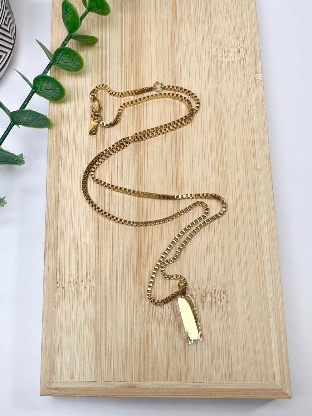 💛SG Gold Tone Box Chain with Small Bar Pendant